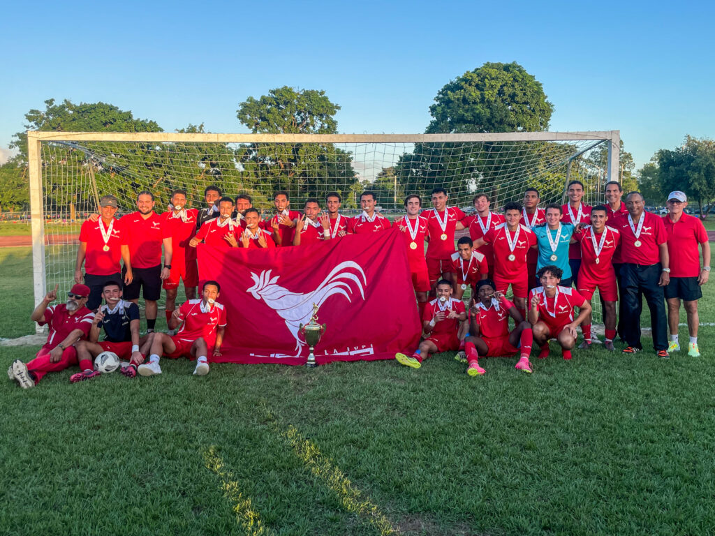 Los Gallitos de UPR de Río Piedras campeones. (Kendall Torres LAI) 