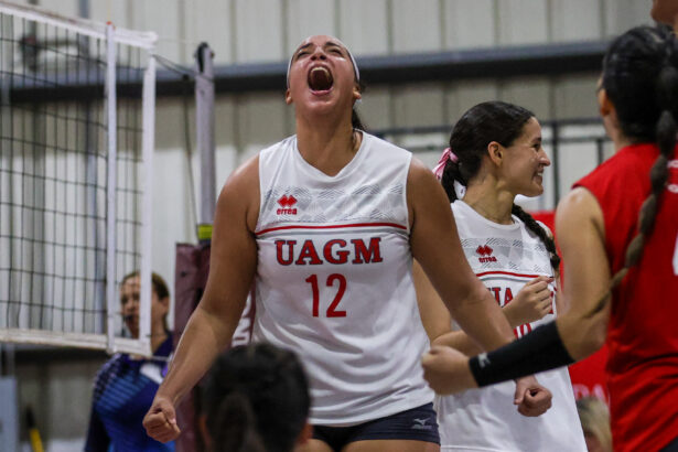 joyce díaz celebra la victoria de la uagm. (kendall torres lai)