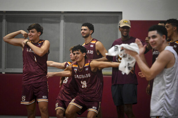 los delfines de la usc ganaron el tercer lugar en el voleibol de la lai.jpg (miguel rodríguez lai)