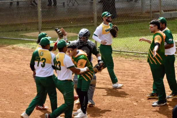 los tigres de la uipr toman la ventaja de la serie final del béisbol de la lai.jpg (z. acosta lai)