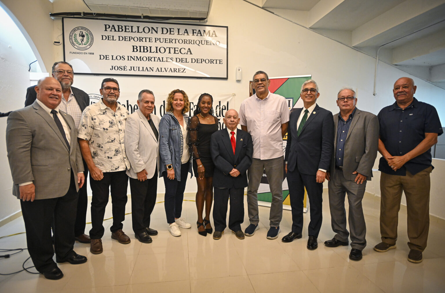 Lideres deportivos y académicos en la conferencia de prensa de inicio deportivo en la LAI. (Miguel Rodríguez)