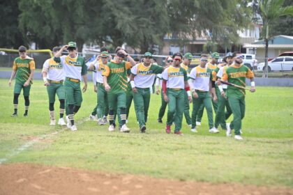 tigres de la uipr buscan proclamarse tricampeones del béisbol de la lai este lunes en lajas. (l. minguela lai)