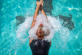 las justas de natación es uno de los eventos más vistosos del festival deportivo de la lai en el segundo semestre. [kendall torres lai]