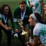 celebración de las juanas de la upr de mayagüez con su bronce obtenido en fútbol femenino.jpg (zuriel colton lai)