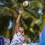 la pontificia universidad católica tiene la posibilidad de entrar a la final de voleibol de playa. (edgardo medina lai)