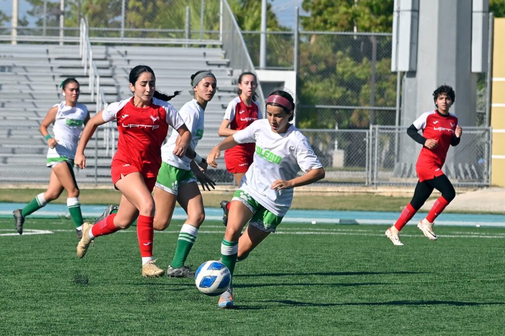 la upr de mayaguez toma ventaja de la semifinal de futbol lai. luis f. minguela lai 