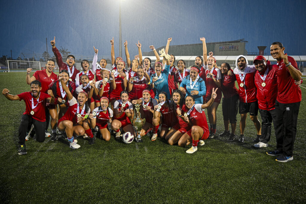 las jerezanas de la upr de rio piedras son las nuevas campeonas del futbol de la lai. luis f. minguela lai 