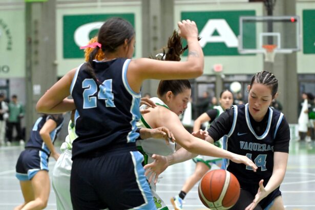 las vaqueras de la upr de bayamón pasaron a la semifinal del baloncesto de la lai. (luis f minguela lai)