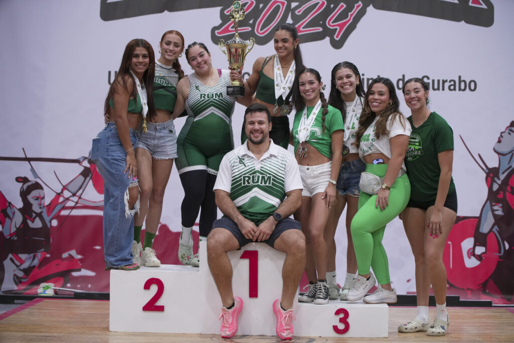 las juanas de la upr de mayagüez ostentan el tercer lugar. (luis ortiz lai)