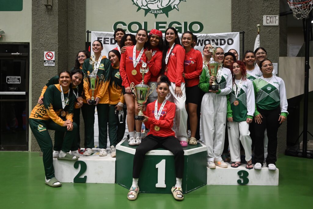 las taínas de la uagm son las nuevas campeonas del campeonato de taekwondo lai. (luis f. minguela lai)