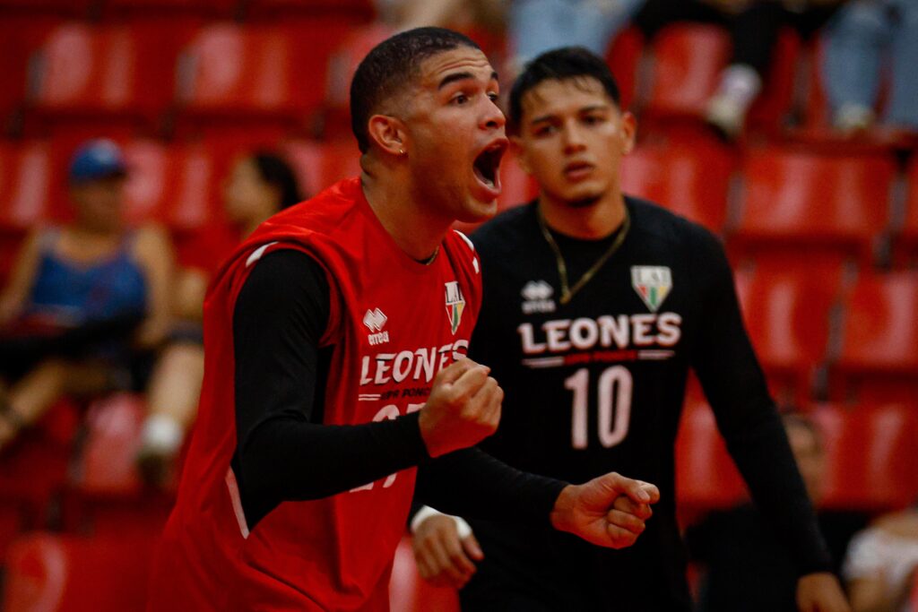 los leones de la upr de ponce es otro de los equipos que se destaca en su clasificación a la postemporada del voleibol universitario. (edgardo medina lai)