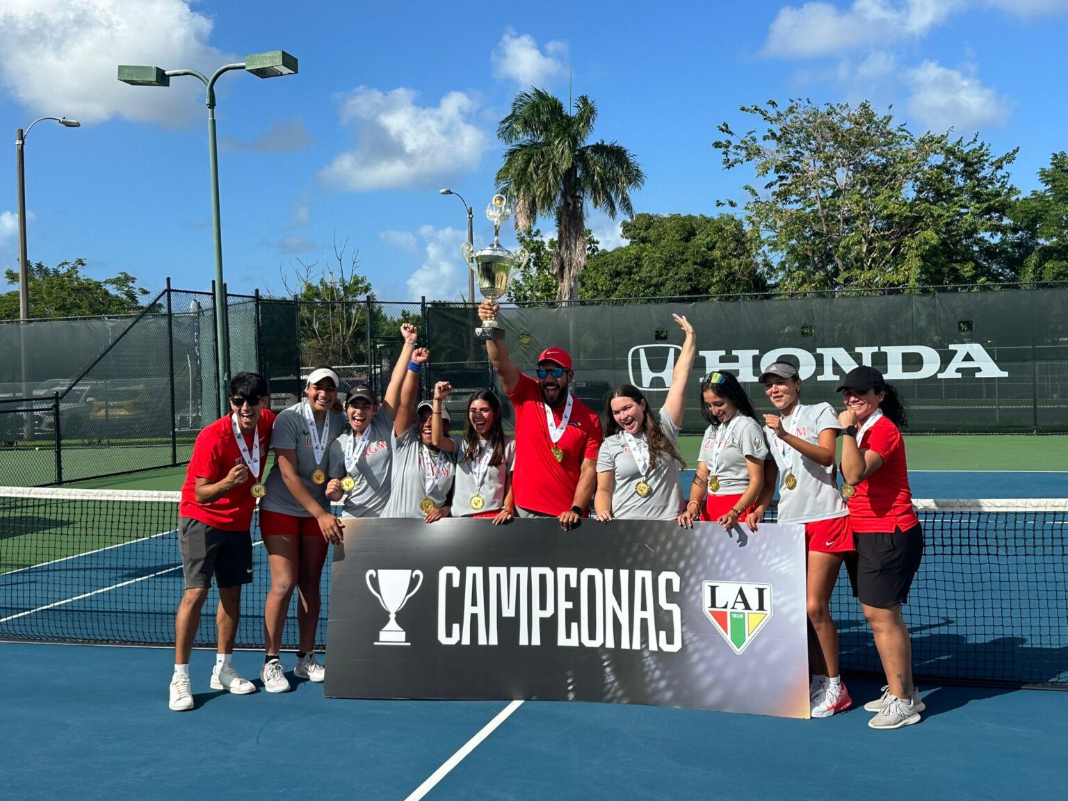 las taínas de la uagm son las nuevas campeonas de la lai en el tenis.jpeg (suministrada)