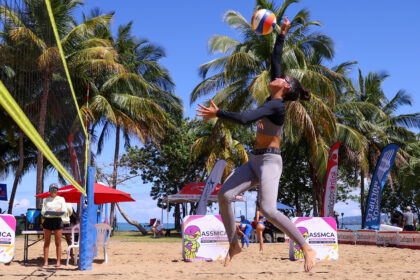 el festival deportivo inició este jueves con el voleibol de playa en el litoral shorty castro en mayagüez. (fabían meza lai)