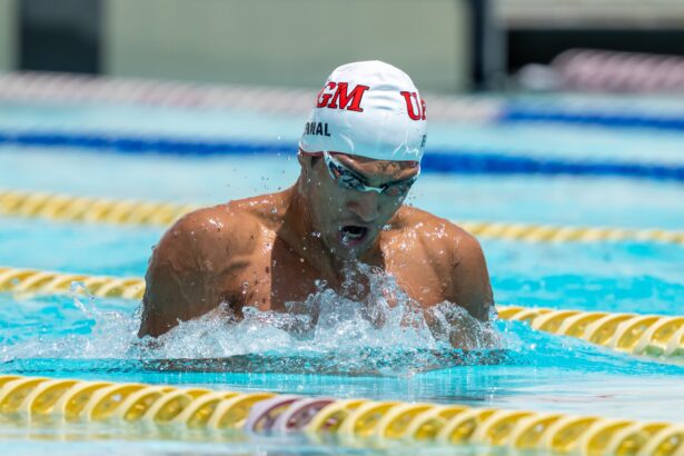  iván bernal de la uagm tiene el mejor tiempo para la final de los 200 metros pecho. (luis ortiz lai)