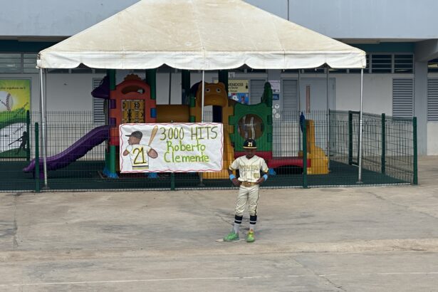jeremías martínez se convirtió este martes en el roberto clemente de su escuela el coquí de salinas. (lai)