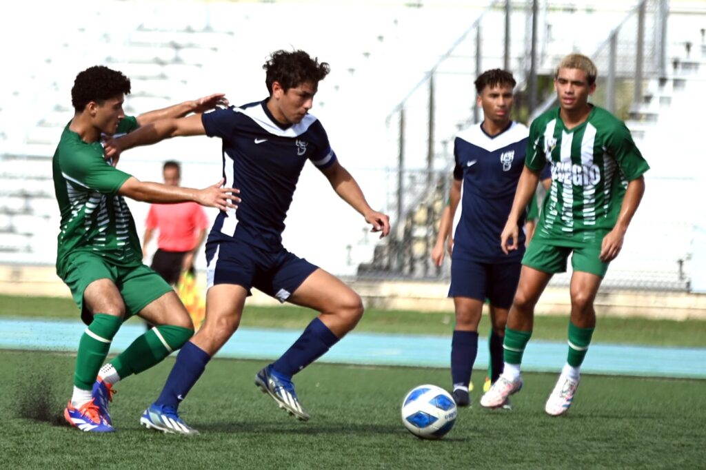 la upr de bayamón vencio 1 0 a sus hermanos mayores de la upr de mayagüez. (foto archivo lai)