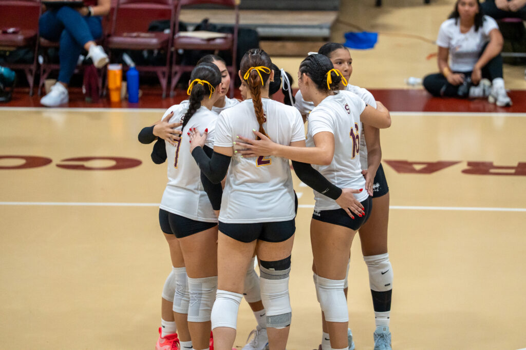 las delfinas de la usc van para su primera final desde el 2018 en el voleibol. (iq voleibol)