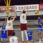 los castores de la universidad politéctica empataron la semi con los delfines de la usc en el voleibol. (z. acosta lai)