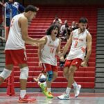los gallitos de la upr de río piedras eliminan a los campeones de voleibol de la lai. (ariana rodríguez lai)