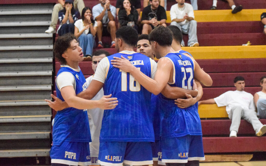 se engrandecen los castores de la politécnica eliminaron al equipo favorito de la temporada los delfines de la usc.jpg (z. acosta lai)