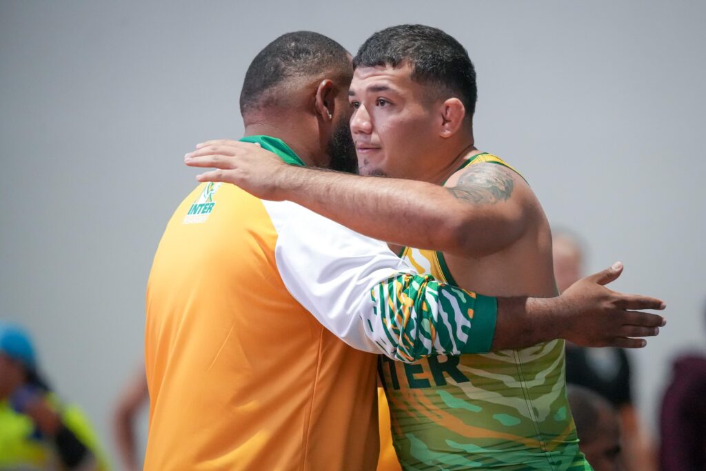 el compromiso de los estudiantes atletas de lucha de la uipr los ha llevado a crear una dinastía.jpeg (luis ortiz lai)