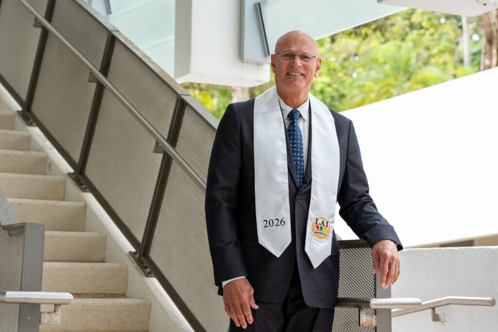 el olímpico y exsecretario del drd, ray quiñoez, tuvo a su cargo el mensaje de aceptación de los inmortales. (dario rodríguez)