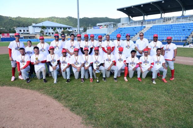 la uagm son los nuevos campeones del béisbol de la lai.jpeg (jorge colón suministrada)