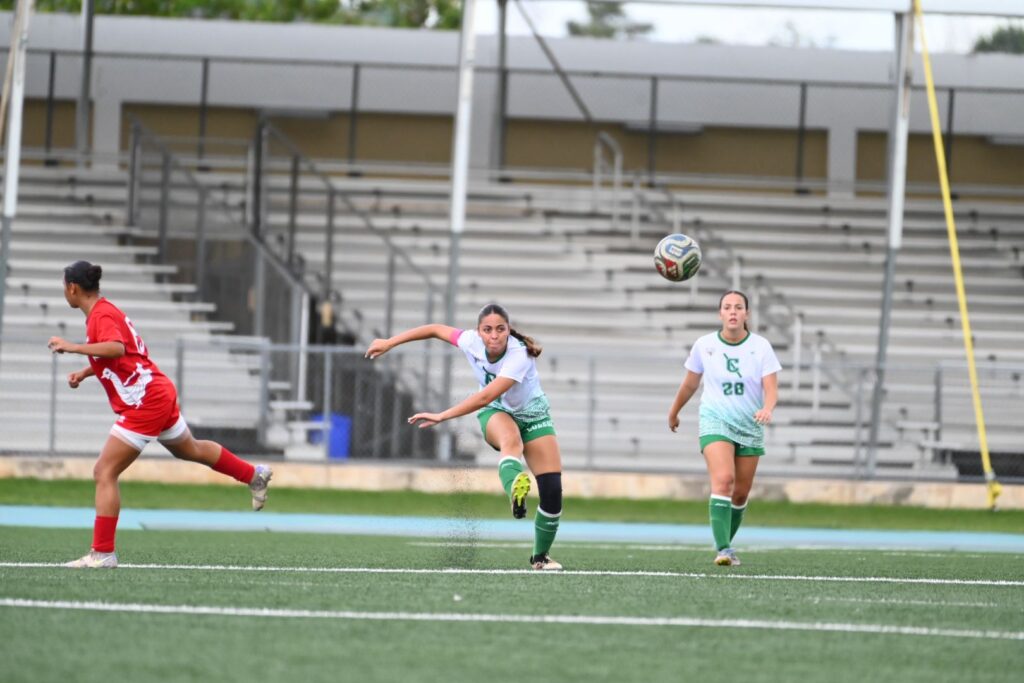 la final de fútbol es el martes en el estadio centroamerican.jpeg (jorge colón lai)
