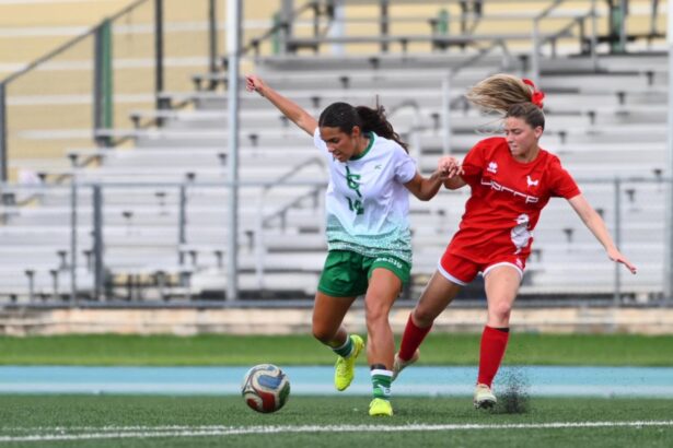 las juanas de la upr de mayagüez resistieron a las jerezanas de la upr de río piedras.jpeg (jorge colón lai)