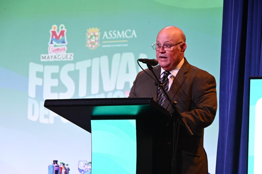 lic. jorge o. sosa comisionado de la lai (jorge colón lai)