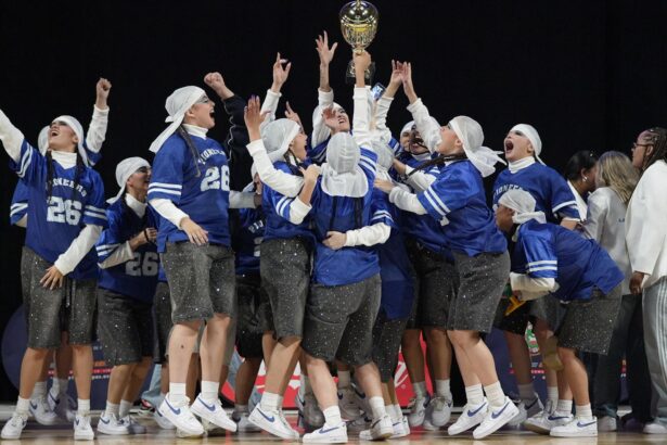 la pontificia universidad católica nuevos campeones de baile.jpeg (luis ortiz lai)