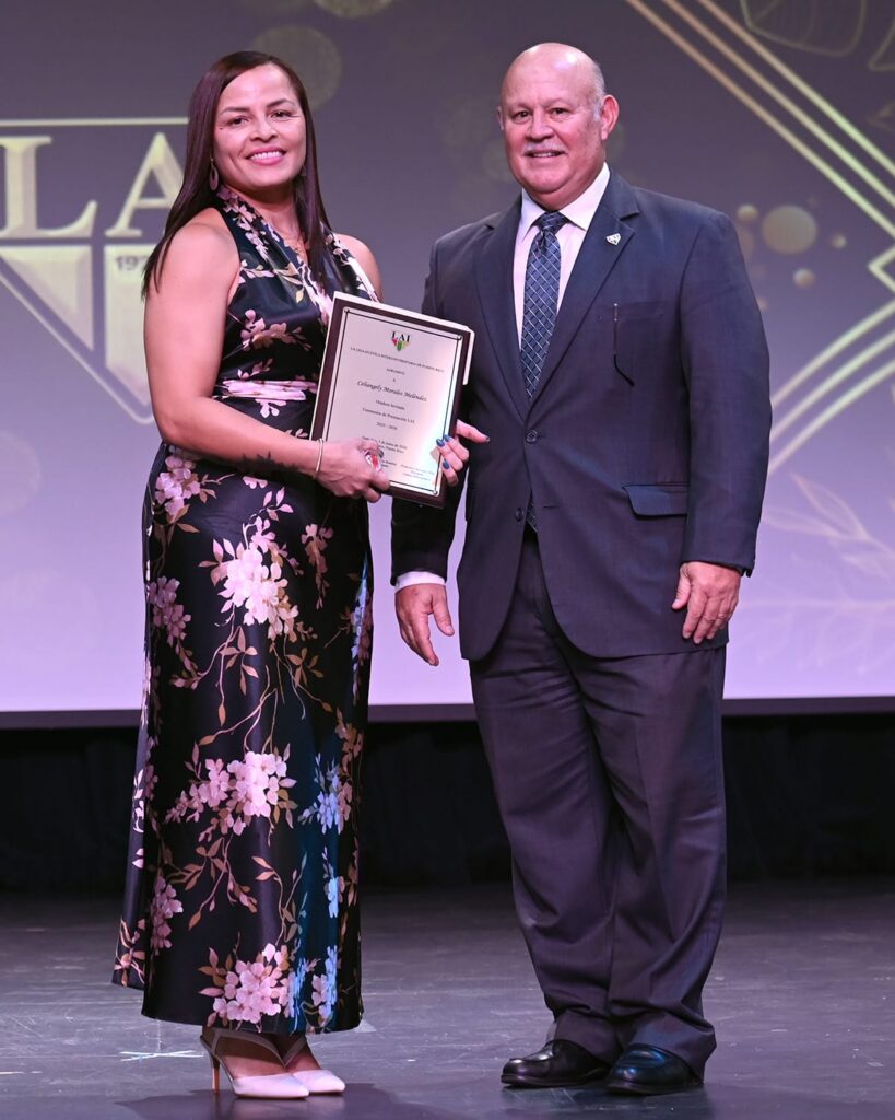 celiangely morales fue la oradora principal de la premiación de la lai.jpeg (luis f. minguela lai)