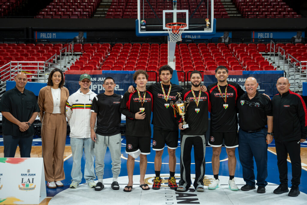 los leones de la upr de ponce son los subcampeones del 3x3 de la lai.jpg (luis ortiz lai)
