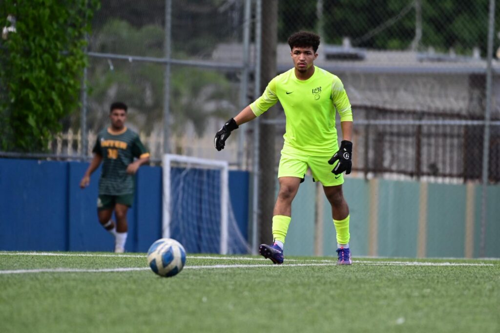 los vaqueros de la upr de bayamón buscan su primer campeonato en el fútbol de la lai. (lai)